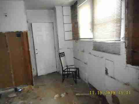 12090 Roselawn (58)_m.jpg